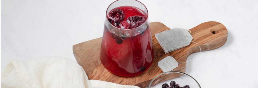 Hibiscus Berry Kombucha Mocktail